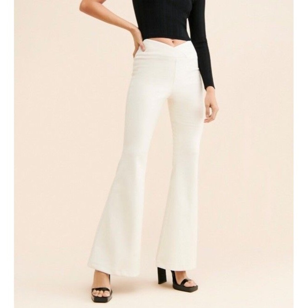 We The FREE PEOPLE Cream Ivory Flare VENICE BEACH Jeans Size 31 NEW